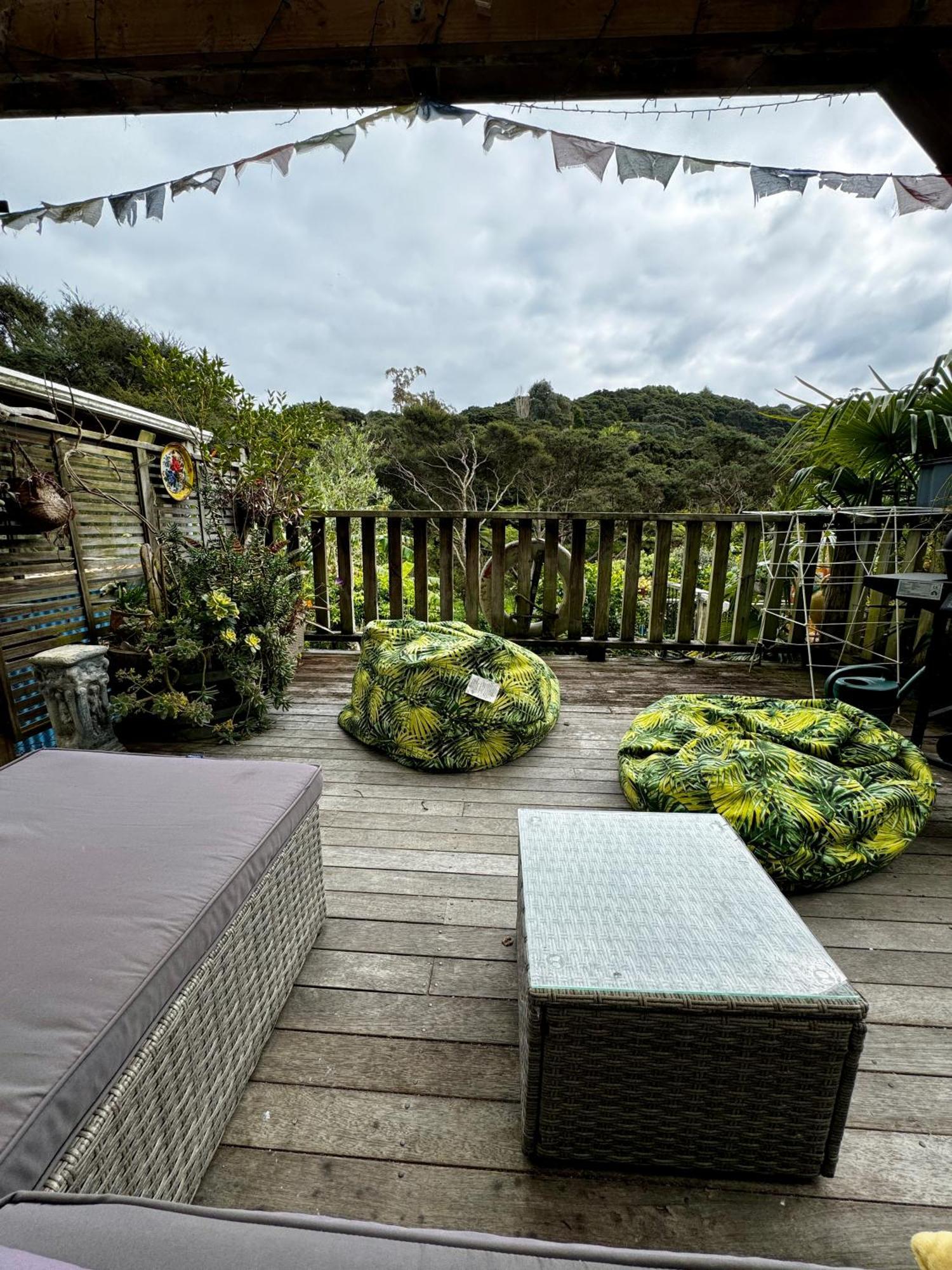 Ostend Waiheke Island Guesthouse מראה חיצוני תמונה